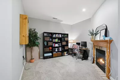 1544  Roxbury Way #205, Waukesha, WI 53186 - Photo 12