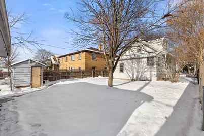 6221 W Fairview Ave, Milwaukee, WI 53213 - Photo 26