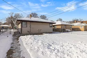 4556 N 71st St, Milwaukee, WI 53218 - Photo 28