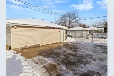 4556 N 71st St, Milwaukee, WI 53218 - Photo 26