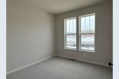 1549  Patton Dr, Hartford, WI 53027 - Photo 12