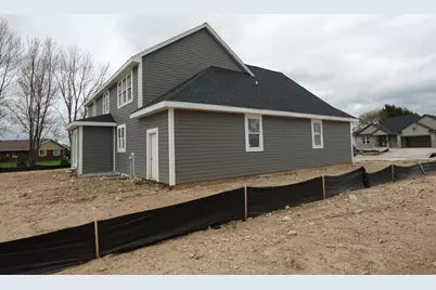 N74W24747  Lauren Dr, Sussex, WI 53089 - Photo 6
