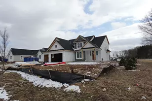 N74W24747 Lauren Dr, Sussex, WI 53089 - Photo 2