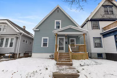 2908 W Clarke St, Milwaukee, WI 53210 - Photo 2