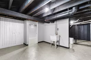 2908 W Clarke St, Milwaukee, WI 53210 - Photo 20