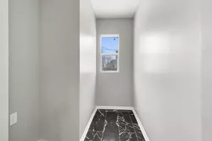 2908 W Clarke St, Milwaukee, WI 53210 - Photo 8