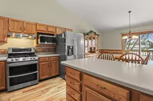635 Constitution Ln, DeForest, WI 53532 - Photo 12