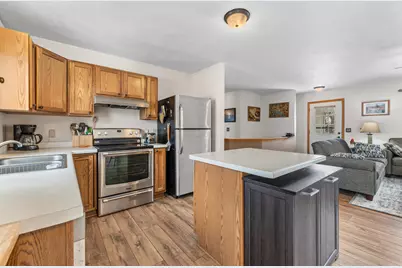 1580  Foxtail Dr, Hartford, WI 53027 - Photo 6