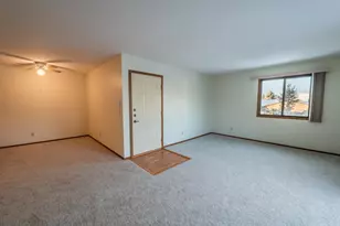 1123 Marcia Ave, West Bend, WI 53090 - Photo 8