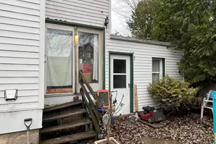 2009 Madison St, Two Rivers, WI 54241 - Photo 6