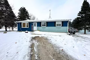 2902 Tilden Ave, Delavan, WI 53115 - Photo 18