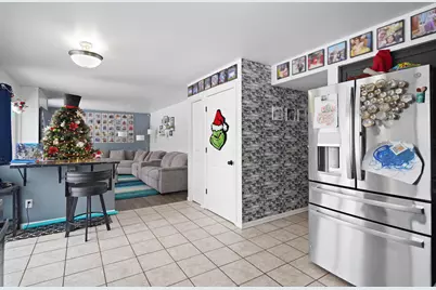 9327  69th St, Kenosha, WI 53142 - Photo 12