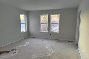 9607 S Bergamont Dr, Franklin, WI 53132 - Photo 8