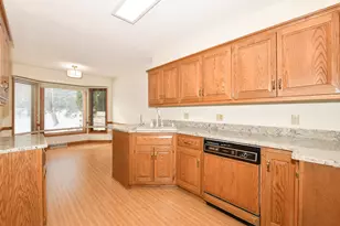 655 Mac Henry Cir, Brookfield, WI 53045 - Photo 18