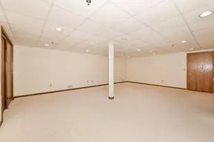 655 Mac Henry Cir, Brookfield, WI 53045 - Photo 32