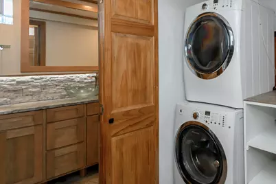 14225  Forest View Ln, Brookfield, WI 53005 - Photo 24