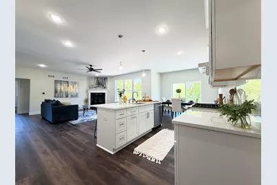 4801  Piper Ln, Racine, WI 53403 - Photo 4