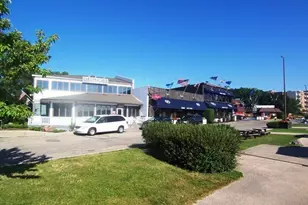 850 Hillside Dr, Fontana, WI 53125 - Photo 70