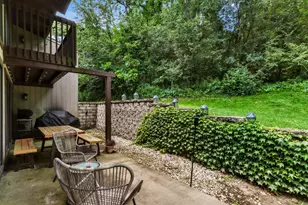 850 Hillside Dr, Fontana, WI 53125 - Photo 10