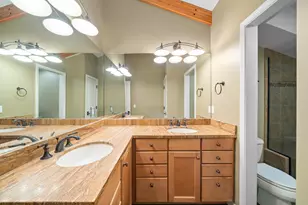 850 Hillside Dr, Fontana, WI 53125 - Photo 40