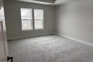 N74W17930 Mineral Dr, Menomonee Falls, WI 53051 - Photo 10