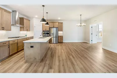 N74W17930  Mineral Dr, Menomonee Falls, WI 53051 - Photo 12