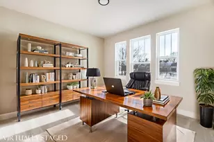 N74W17930 Mineral Dr, Menomonee Falls, WI 53051 - Photo 20