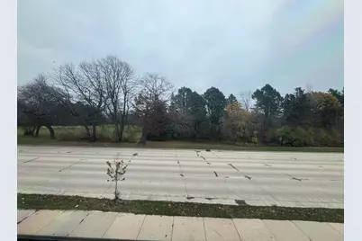 5219 S Lake Dr, Cudahy, WI 53110 - Photo 12