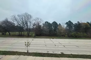 5219 S Lake Dr, Cudahy, WI 53110 - Photo 12