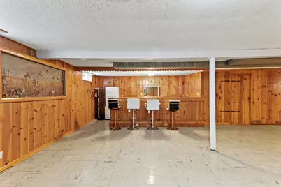 1922 W Mill Rd, Glendale, WI 53209 - Photo 28