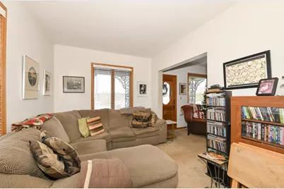 561 W Chestnut St, Burlington, WI 53105 - Photo 8