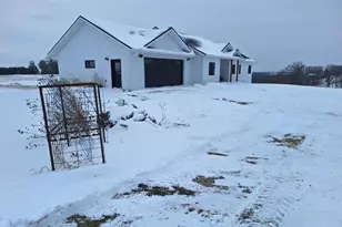 S5044 Nottingham Rd, Jefferson, WI 54665 - Photo 2