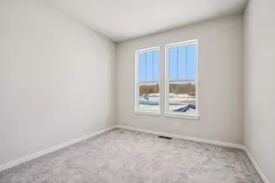 9628 S Sophia Ct, Franklin, WI 53132 - Photo 18