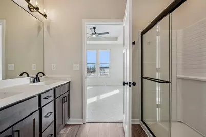 9628 S Sophia Ct, Franklin, WI 53132 - Photo 14