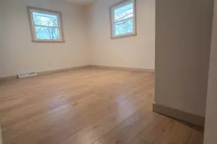 360 Richard St, Waukesha, WI 53189 - Photo 8