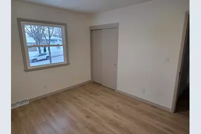 360  Richard St, Waukesha, WI 53189 - Photo 14