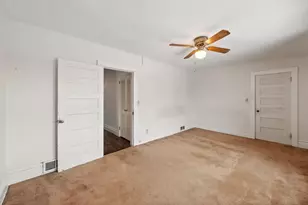 527 N Hartwell Ave, Waukesha, WI 53186 - Photo 24