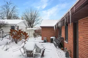 1735 S Oneida St, Green Bay, WI 54304 - Photo 36