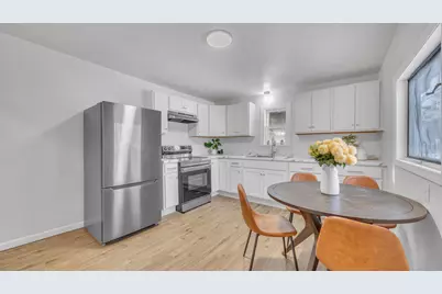 1118 S 13th St, Sheboygan, WI 53081 - Photo 8