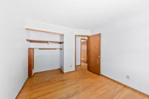 W207N17023 Parkview Dr, Jackson, WI 53037 - Photo 16