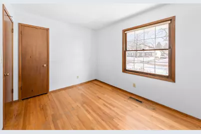 W207N17023  Parkview Dr, Jackson, WI 53037 - Photo 18