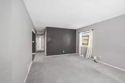 5761 N 97th St, Milwaukee, WI 53225 - Photo 10