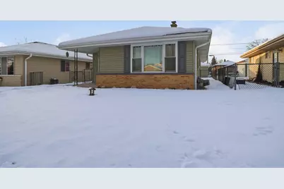 5761 N 97th St, Milwaukee, WI 53225 - Photo 2