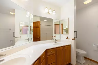 N78W17396  Wildwood Dr #4-2, Menomonee Falls, WI 53051 - Photo 20