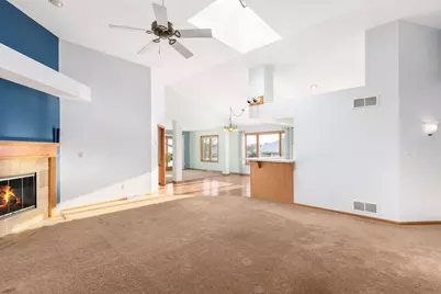 N78W17396  Wildwood Dr #4-2, Menomonee Falls, WI 53051 - Photo 14