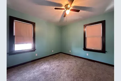 3826 E Cudahy Ave, Cudahy, WI 53110 - Photo 14