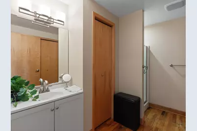 730 N Plankinton Ave #8C, Milwaukee, WI 53203 - Photo 10