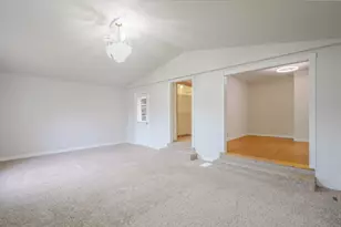 917 N 6th St, Manitowoc, WI 54220 - Photo 16