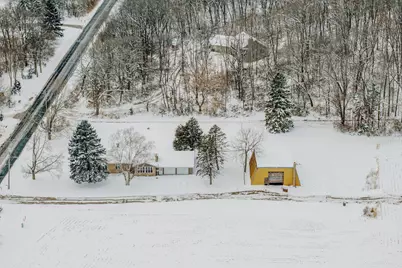 S78W30182  Sugden Rd, Mukwonago, WI 53149 - Photo 2