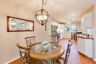 9 Wildwood Ct, Williams Bay, WI 53191 - Photo 8